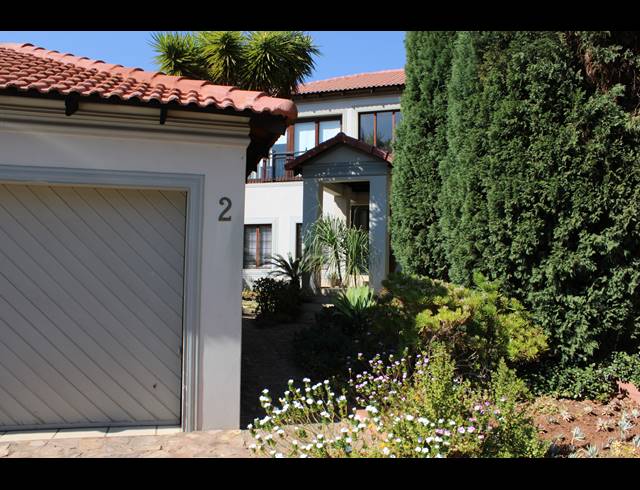 3 BEDROOM FREESTANDING TO LET IN WOODHILL GOLF ESTATE